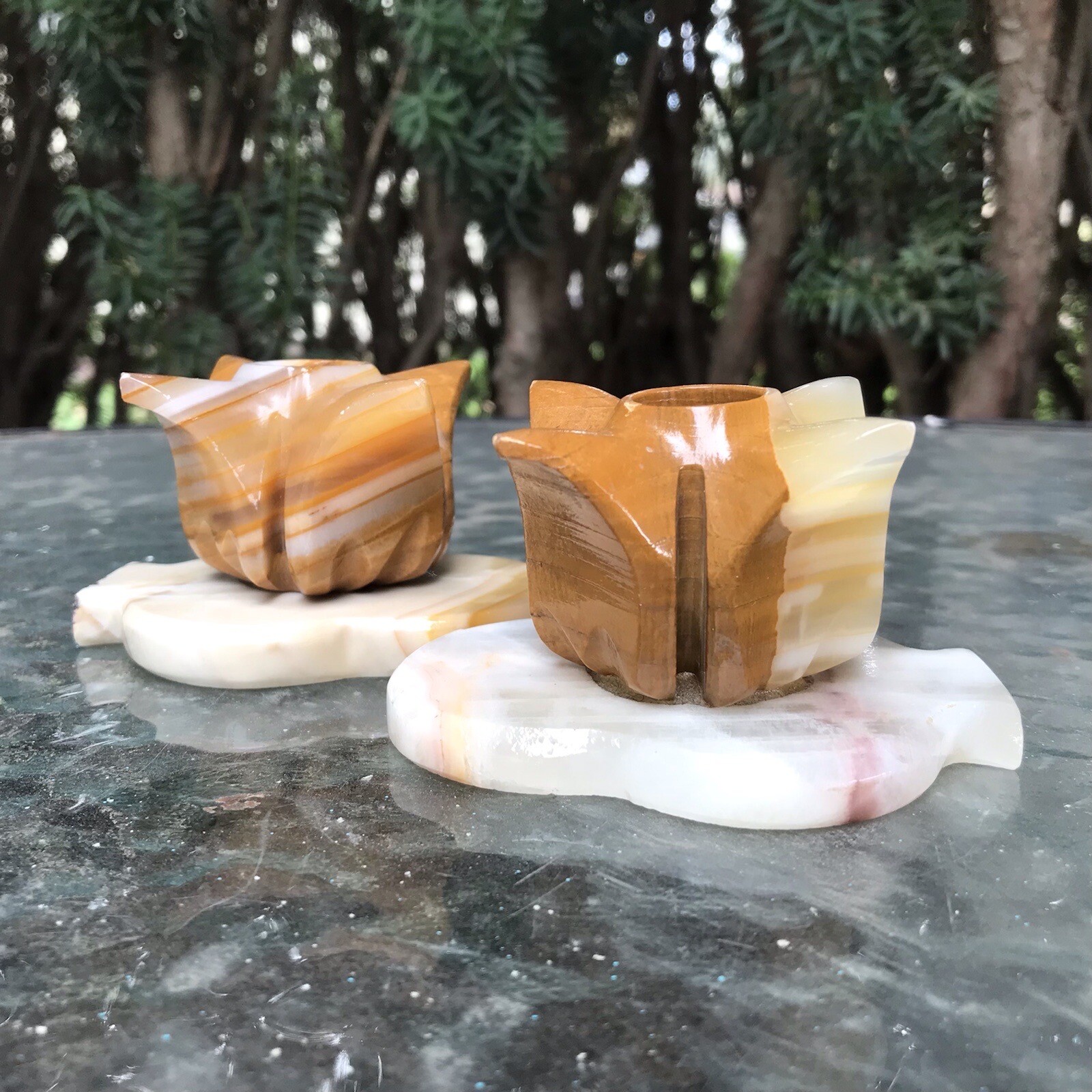 Vintage Alabaster Stone Marble Butterscotch Tulip Shaped Candlestick Holders Set Vintage Alabaster Stone Marble Butterscotch Tulip Shaped Candlestick Holders Set