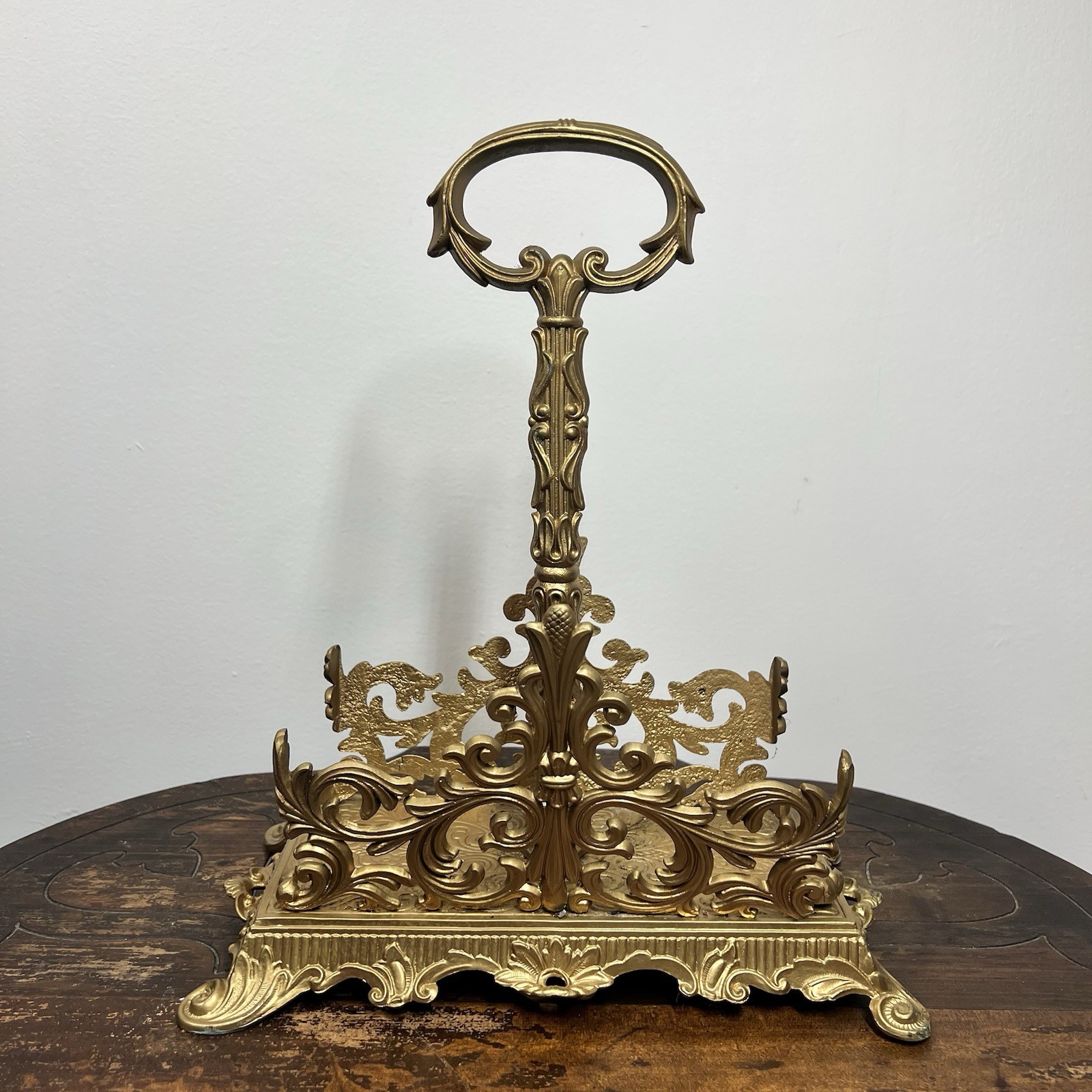 VTG L&L WMC Large Ornate Victorian Style Gold Tone Double Mail Holder Handle