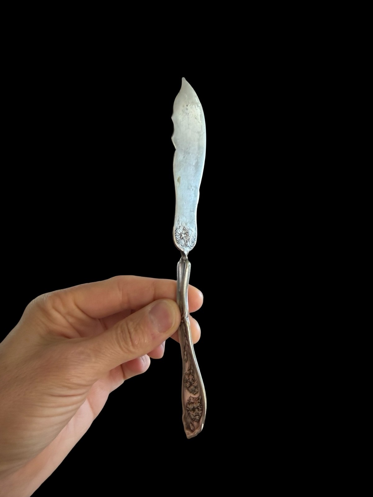 Antique 1908 Silver-Plated Butter Knife with Floral Handle
