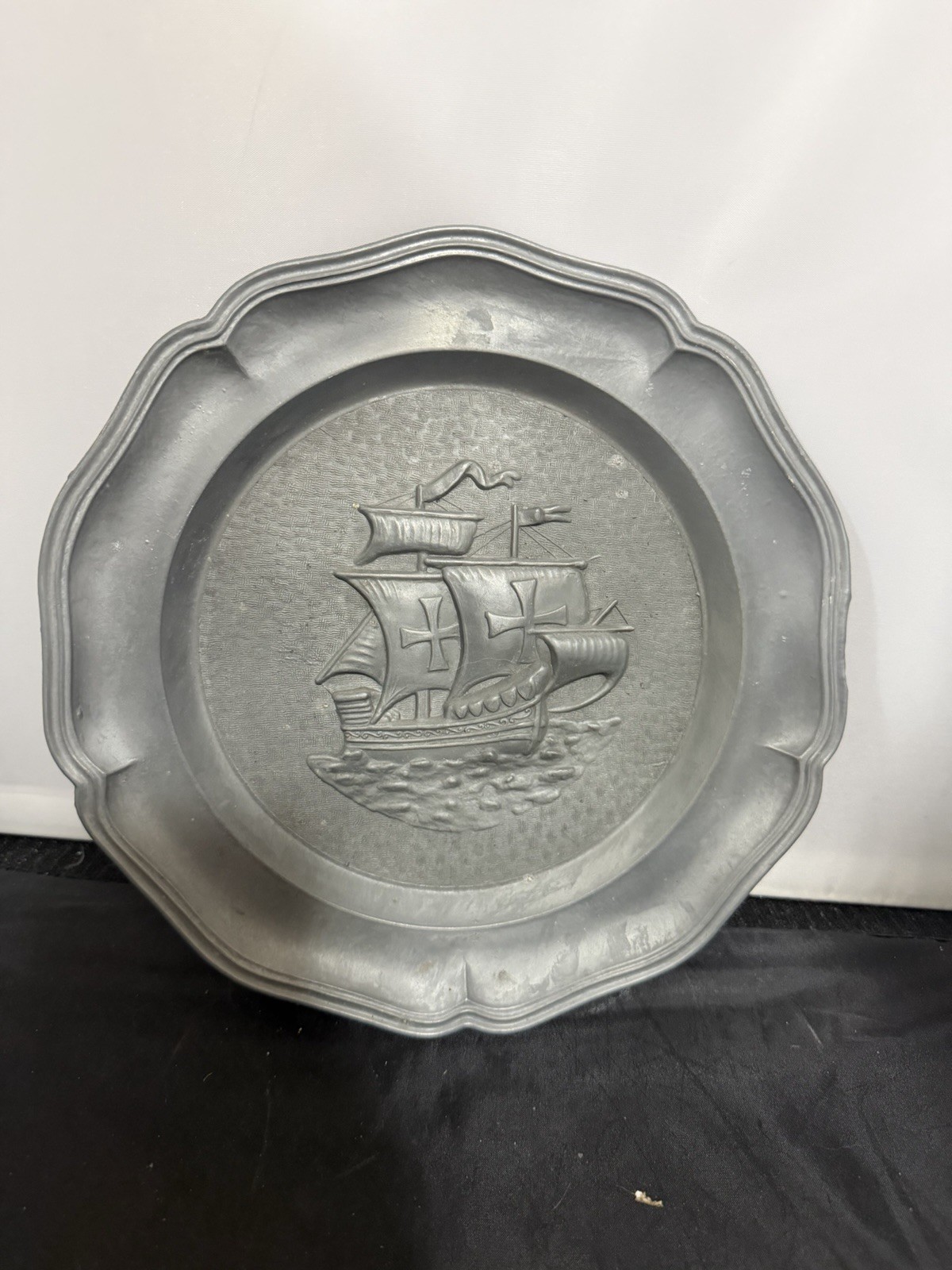 Vintage Pewter Wall Plate Sailing Ship Nautical Decor Scalloped Edge Vintage Pewter Wall Plate Sailing Ship Nautical Decor Scalloped Edge