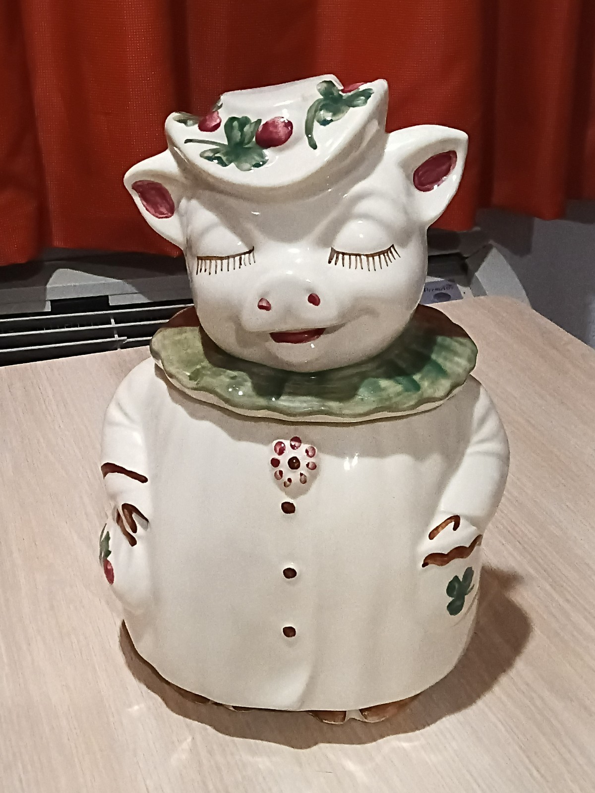 Old Vintage Original Shawnee Winnie Clover Pig Cookie Jar 11\