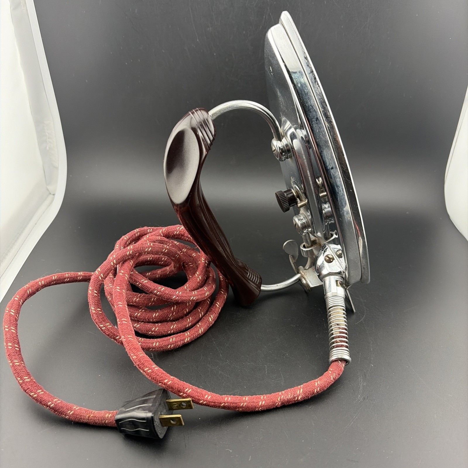 Vintage Durabuilt folding Travel Iron (tested)