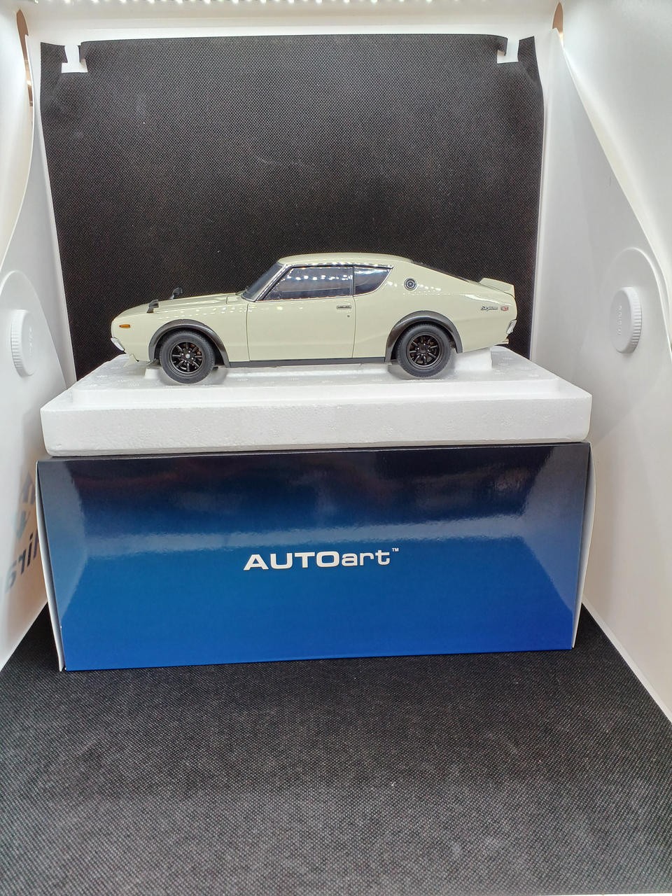 Autoart 77467 1/18 Scale Car