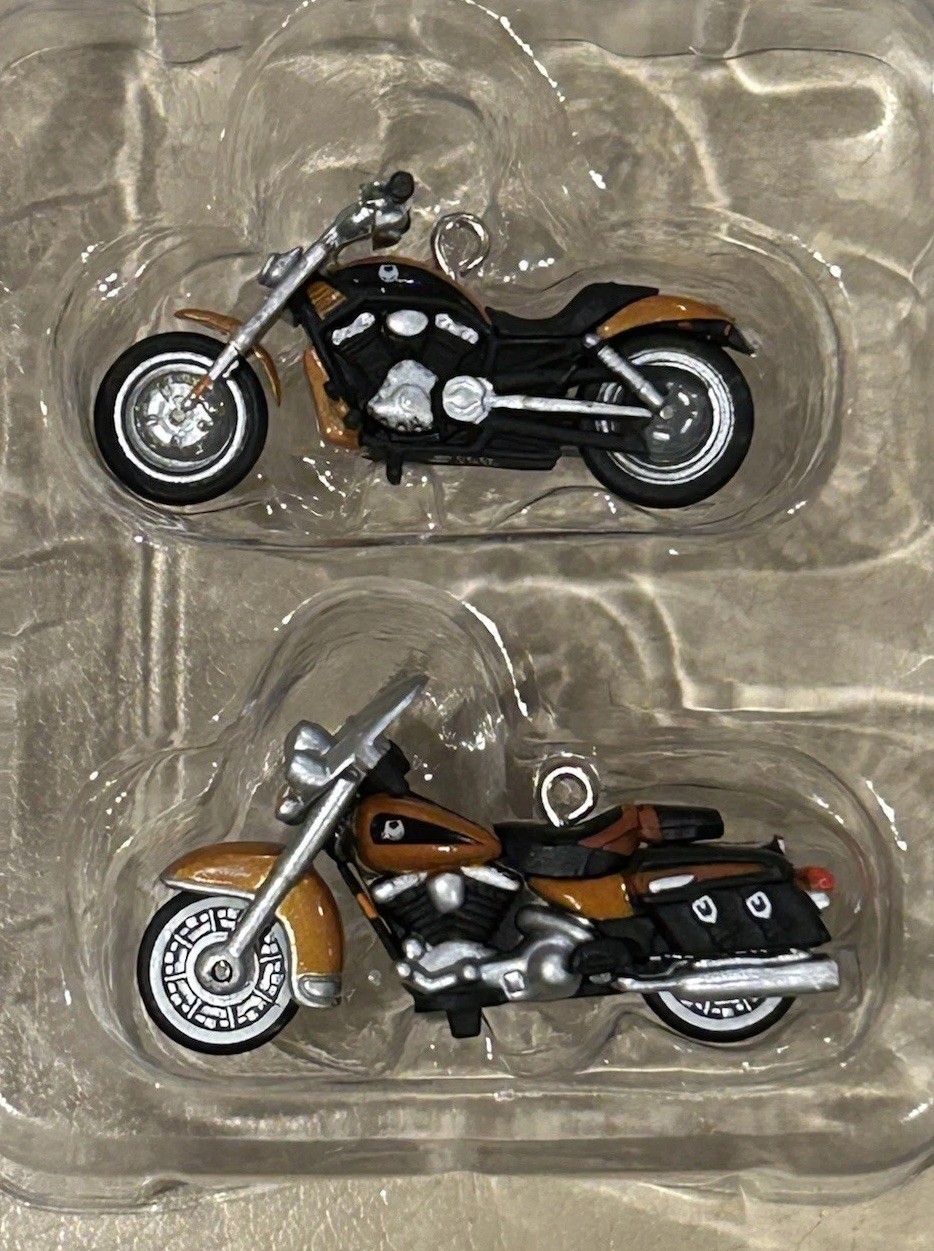 2008 Hallmark Keepsake Harley Davidson VRSCAW V-ROD FLHRC Miniature Motorcycles
