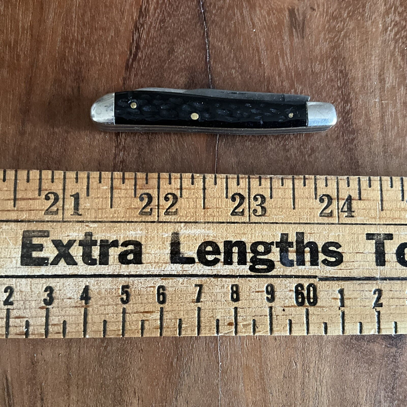 Vintage Early Robeson Folding Knife Jigged Handles Vintage Early Robeson Folding Knife Jigged Handles