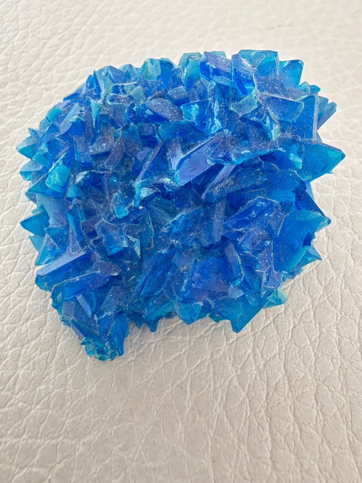 VIBRANT BLUE CHALCANTHITE CRYSTAL SPECIMEN INTENSE ELECTRIC BLUE CLUSTER 48G