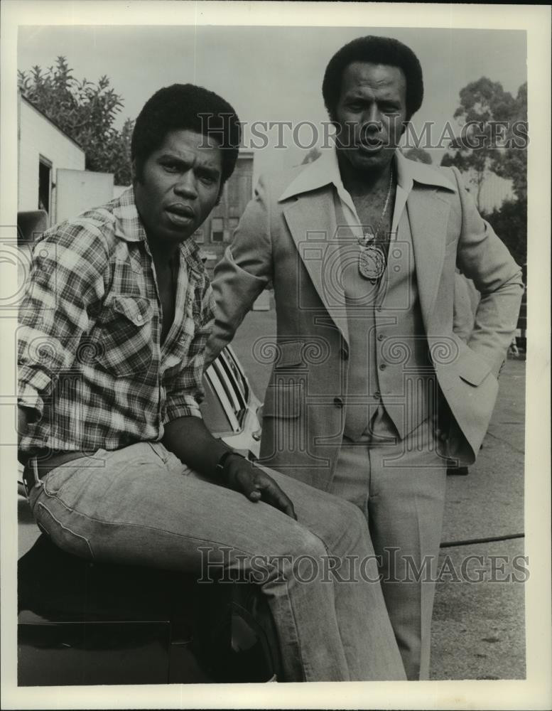 1974 Press Photo Georg Stanford Brown and Fred Williamson in The Rookies 1974 Press Photo Georg Stanford Brown and Fred Williamson in The Rookies