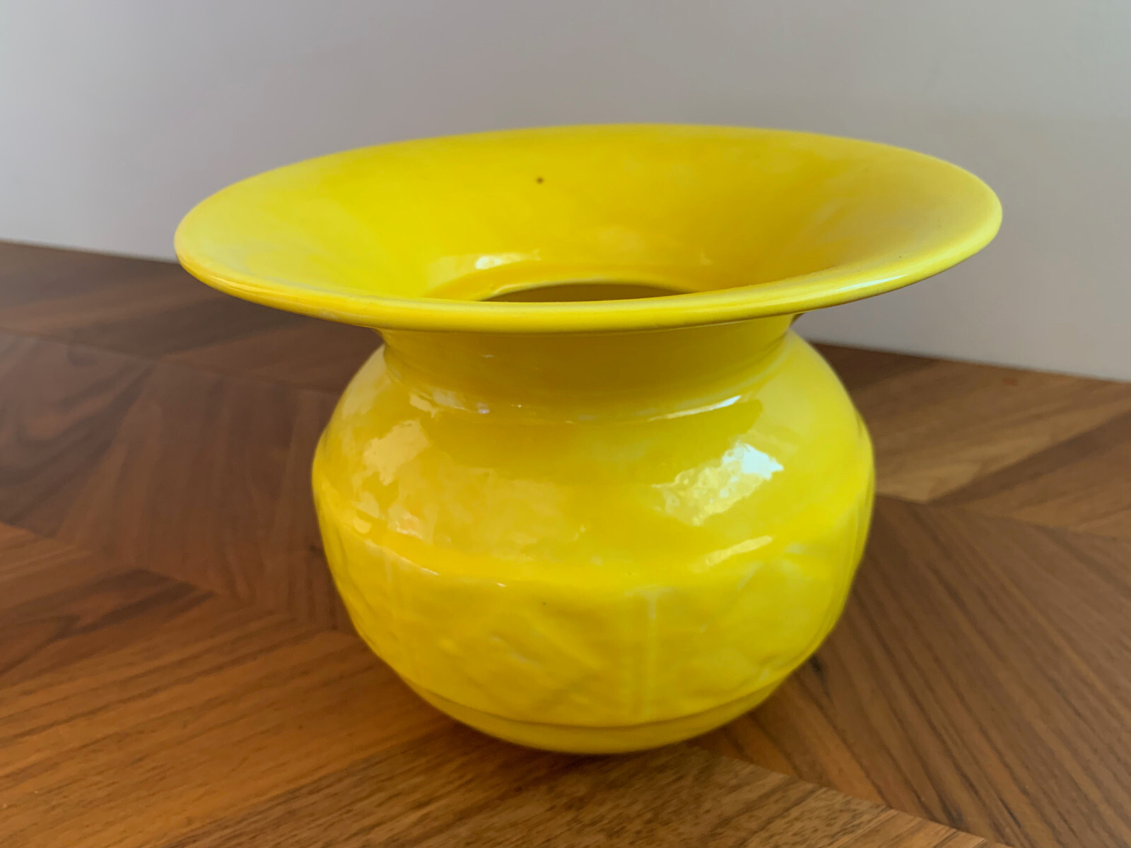 Vintage Yellow Maurice California Ceramic Cuspidor Spittoon Crock Planter 