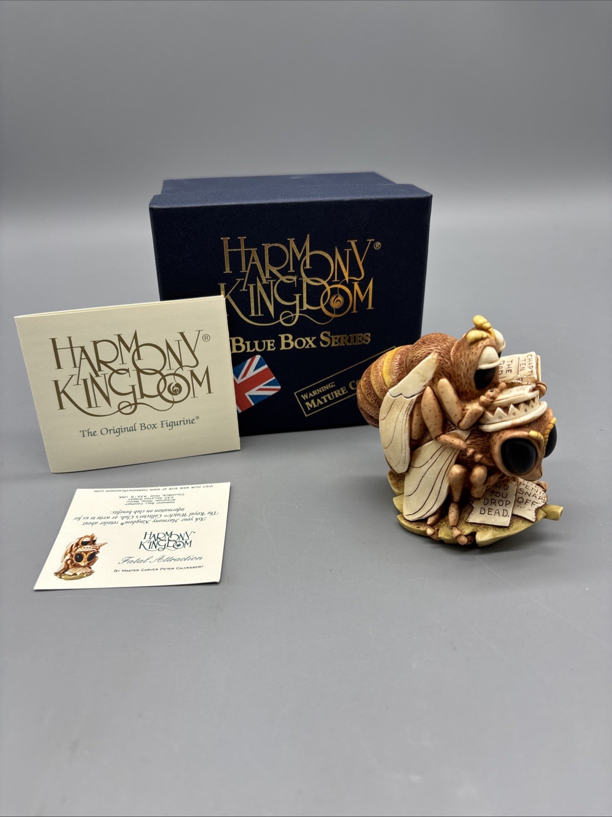 Harmony Kingdom Fatal Attraction Bee Blue Box Limited Edition 099/600 Signed