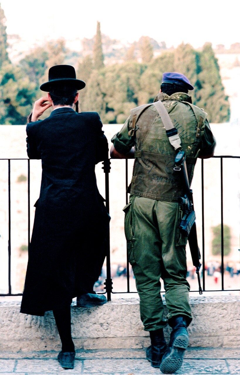 A set of 15 collectible note cards of scenes from Israel A set of 15 collectible note cards of scenes from Israel