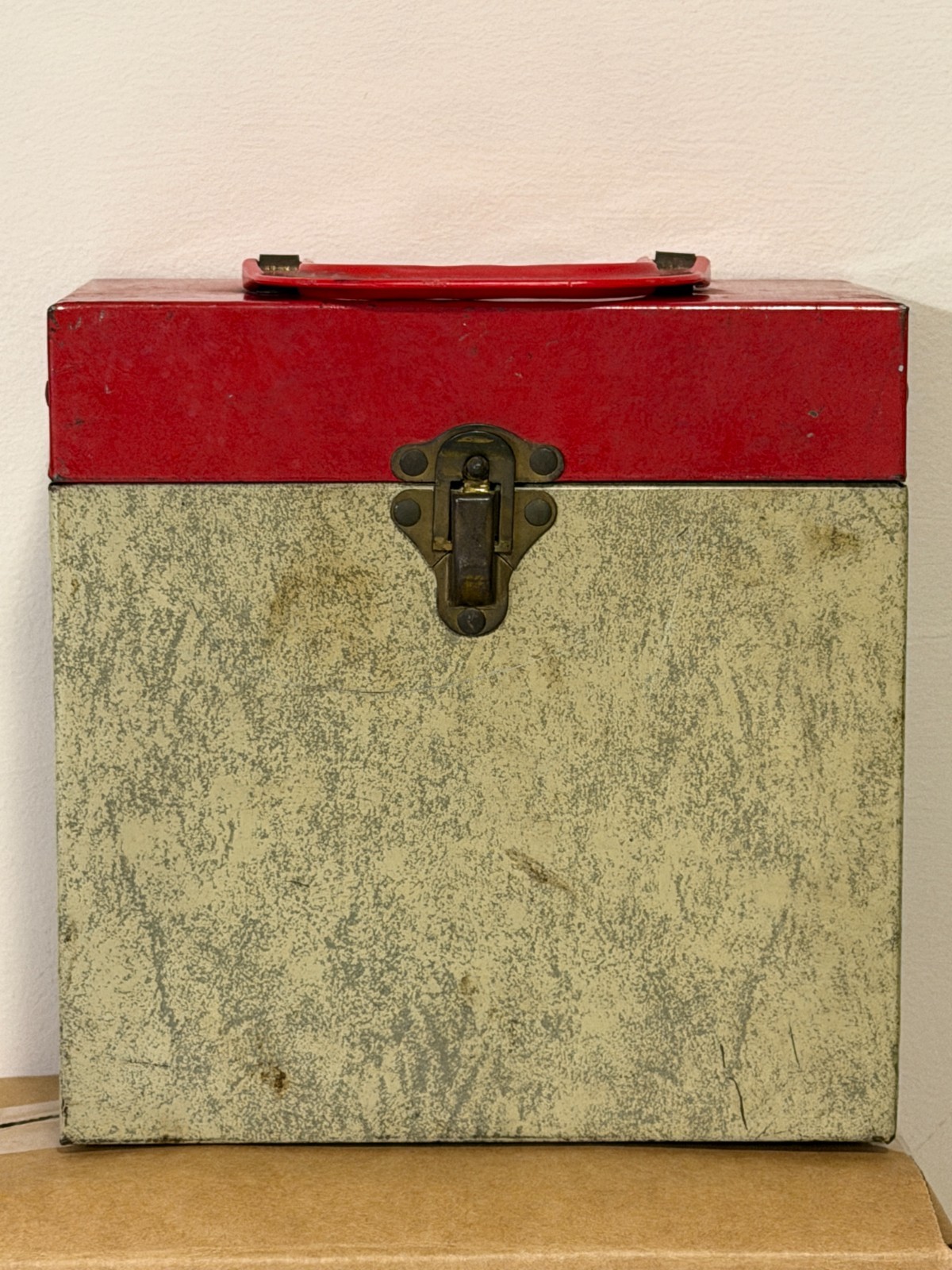 Vintage 45rpm Record Tote Steel Metal Box - 7.25\ Vintage 45rpm Record Tote Steel Metal Box - 7.25\