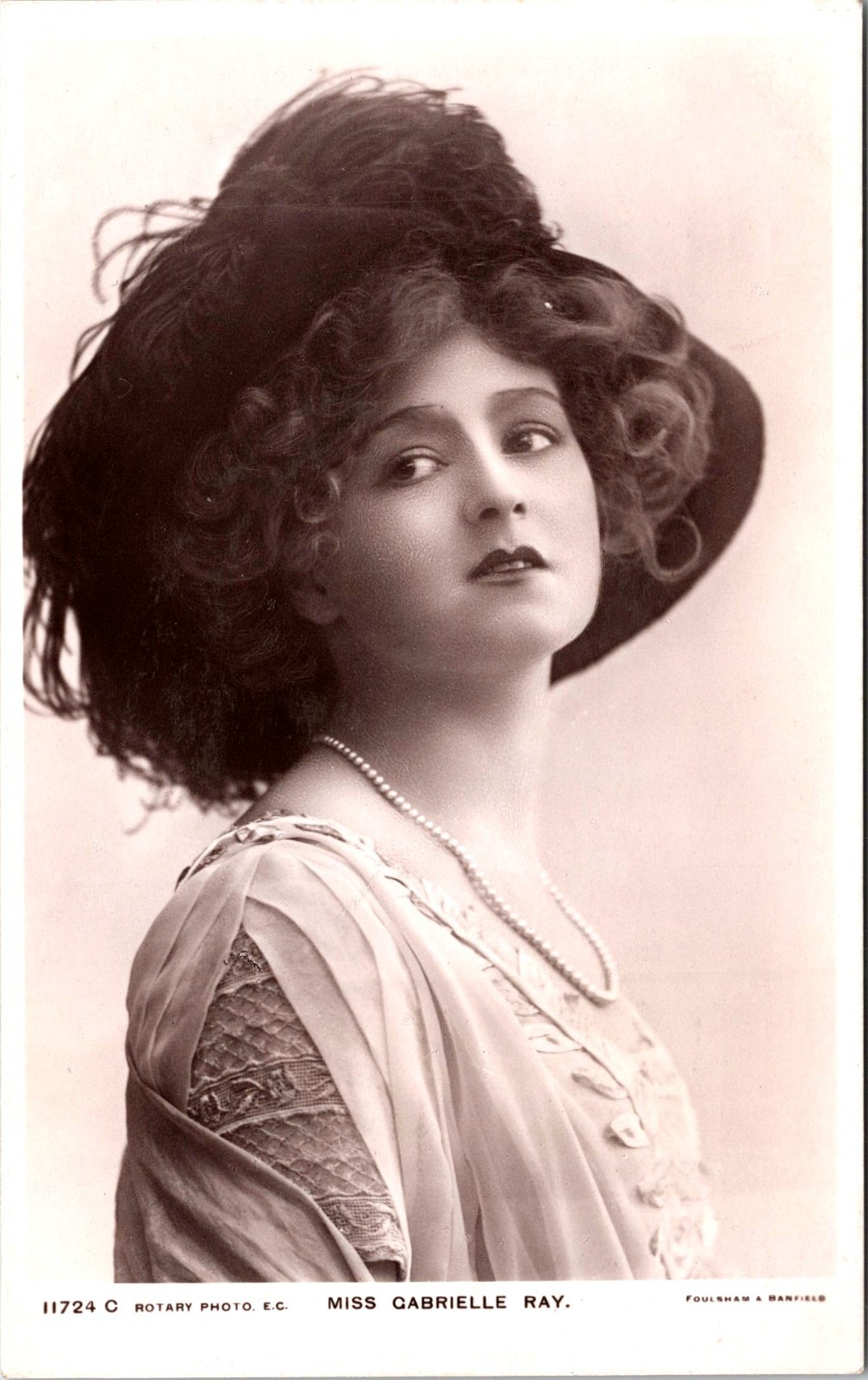 Miss Gabrielle Ray : Edwardian Actress & Dancer : Rotary Photo :Vintage Postcard