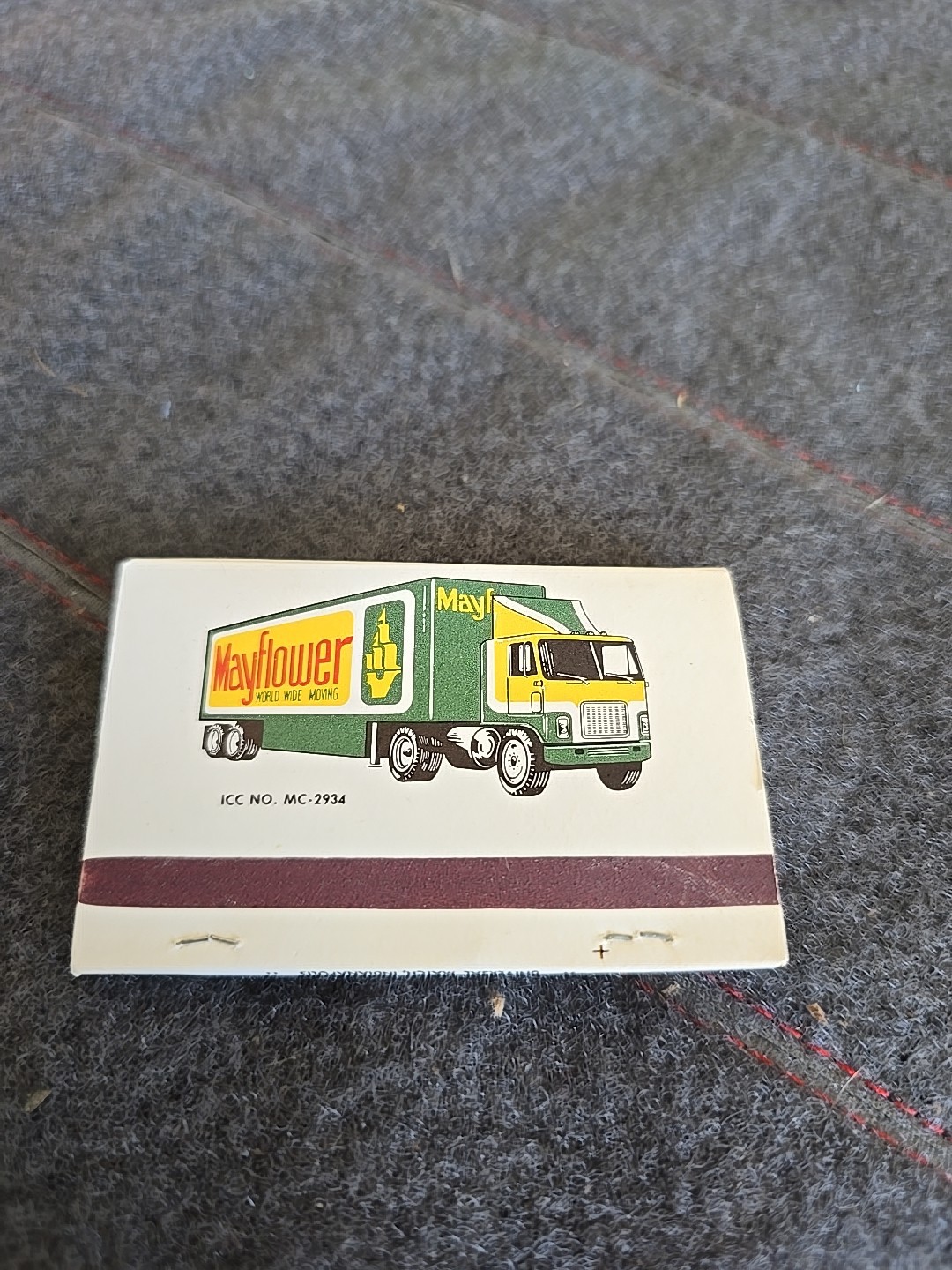Early Vintage Mayflower Moving Co. Ft Wayne In. Matchbook Unstruck