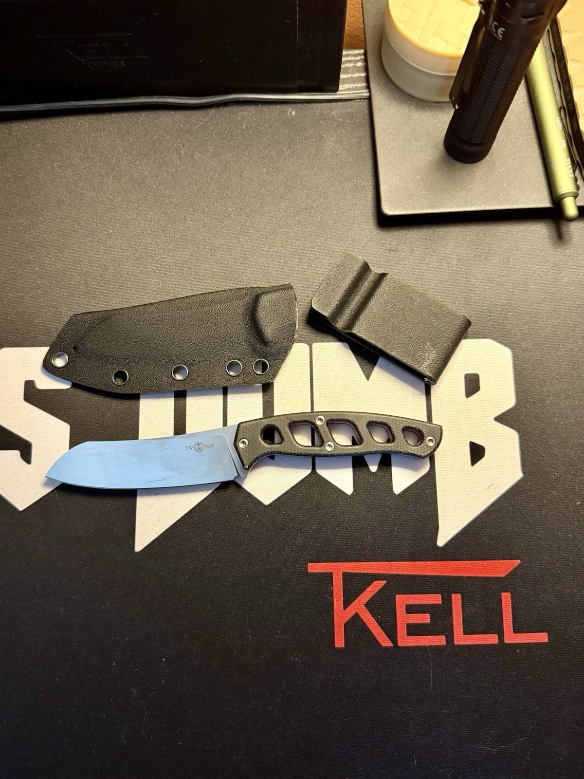 Two Sun TS466 Fixed Blade Knife D2 Steel EDC G10 W/ Red Liner