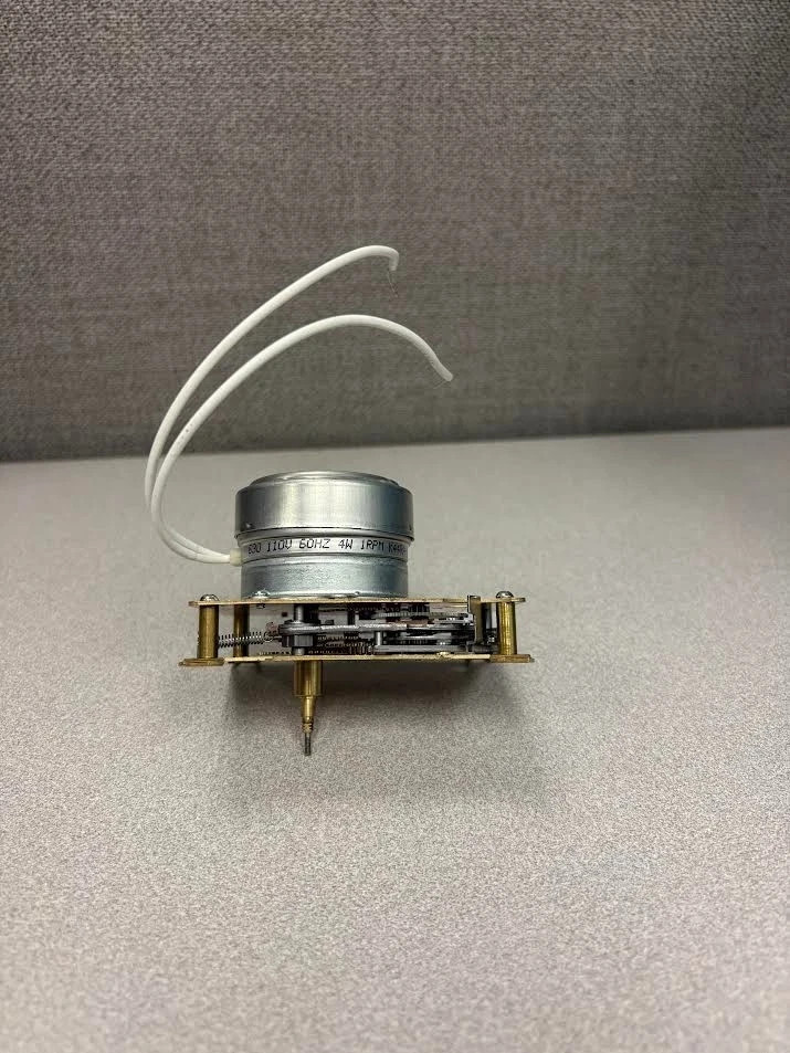 NEW - SYNCHRON Clock Motor and Movement NEW - SYNCHRON Clock Motor and Movement