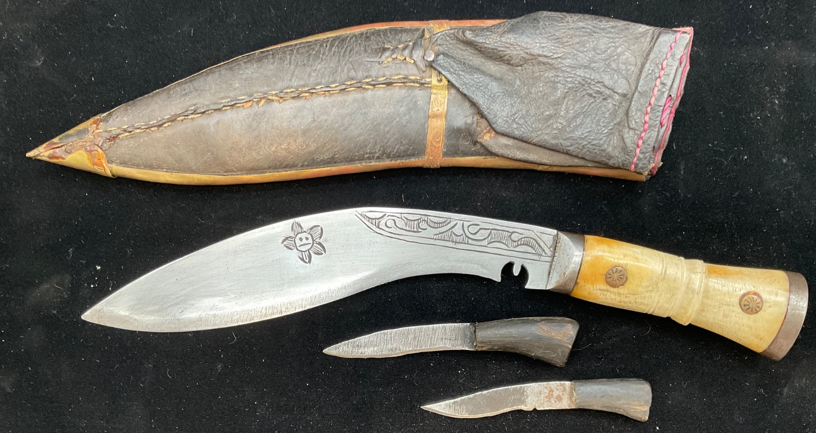 Antique Vintage Nepalese Gurkha Kukri Combat Knife W/ Leather Scabbard Sheath