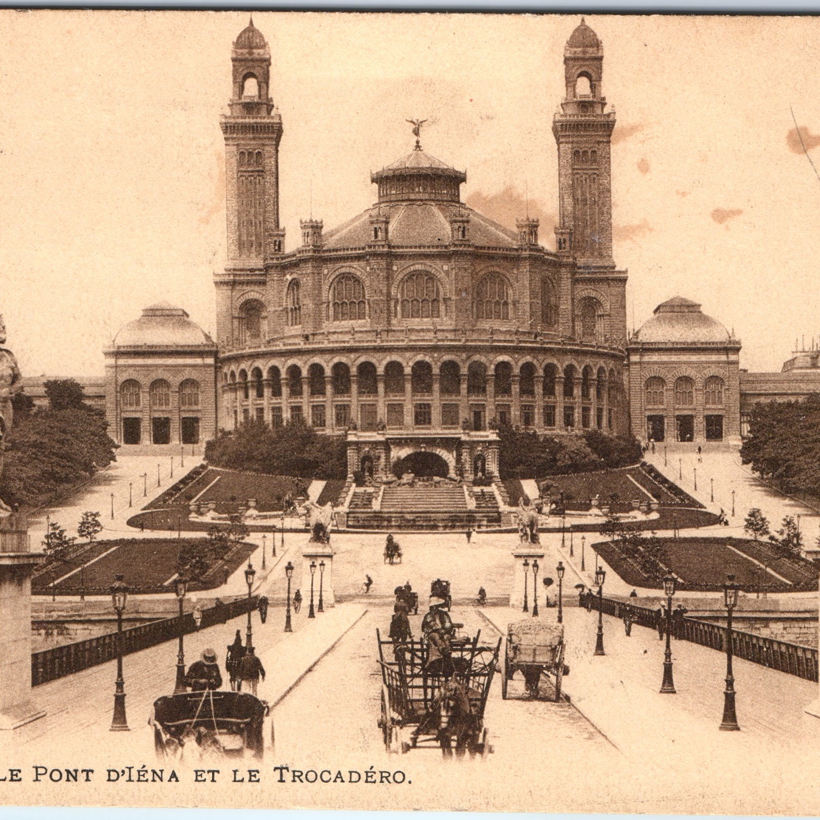 c1910s Paris France Pont d\'Iena Trocadero Palace Postcard Horse Carriage Statues c1910s Paris France Pont d\'Iena Trocadero Palace Postcard Horse Carriage Statues