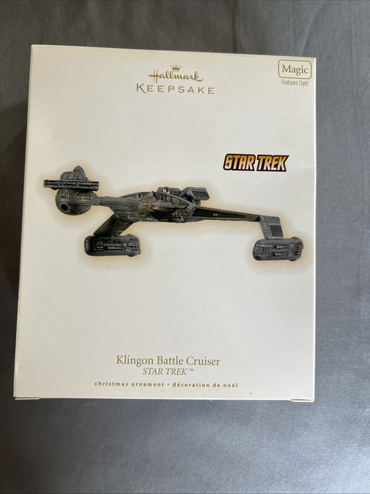 HALLMARK KEEPSAKE Ornament STAR TREK Klingon Battle Cruiser MAGIC-FEATURES LIGHT