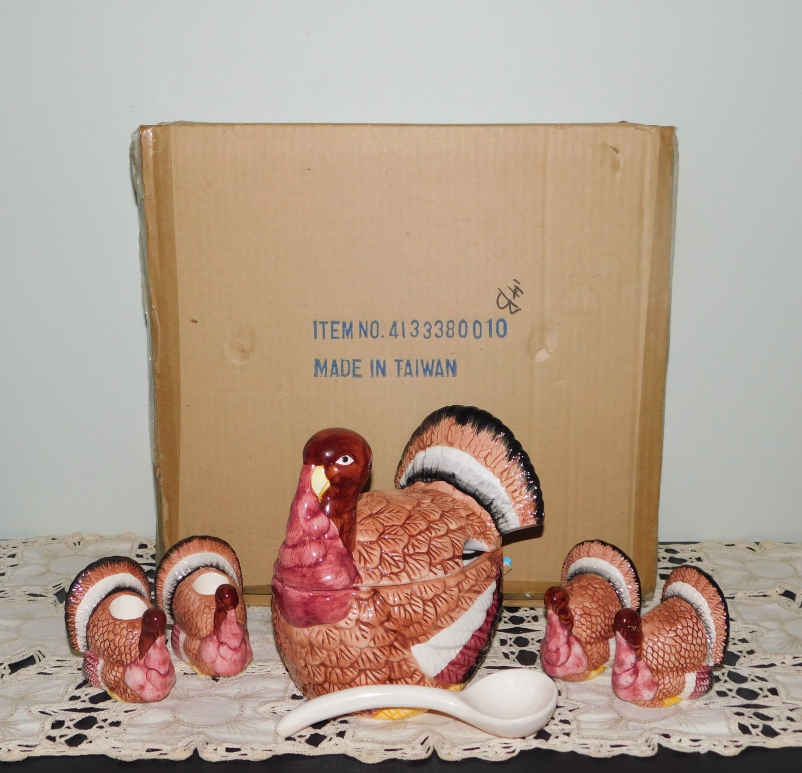 VINTAGE 7PC THANKSGIVING CERAMIC TURKEY SET GRAVY BOAT SALT PEPPER CANDLE HOLDER