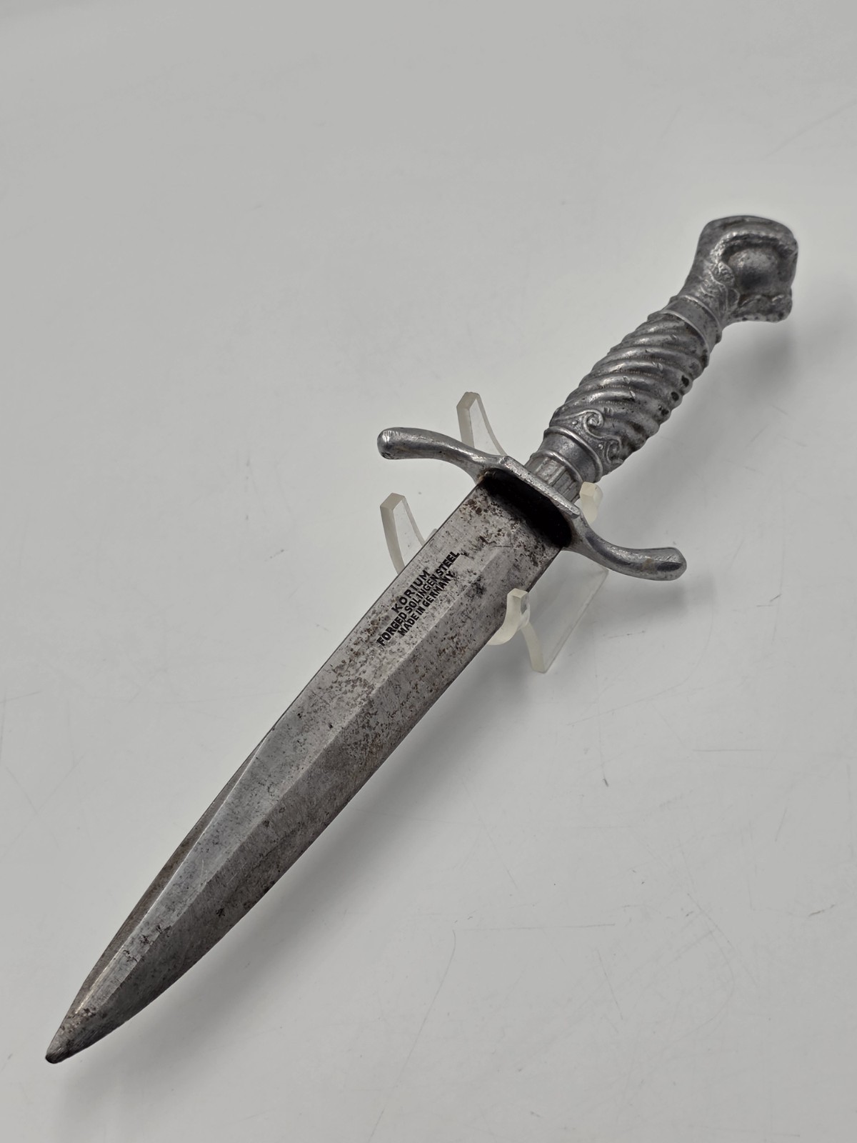 Vintage 1940s Korium Forged Solingen Germany Claw & Ball Dagger Knife. Vintage 1940s Korium Forged Solingen Germany Claw & Ball Dagger Knife.