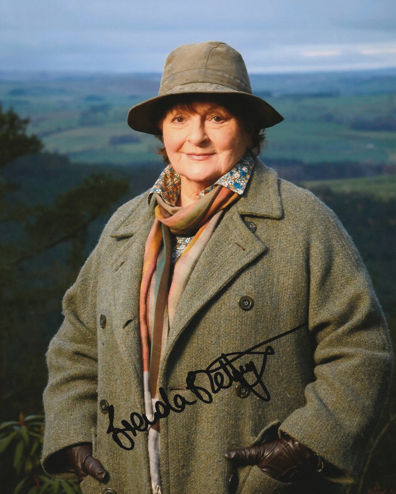 Signed BRENDA BLETHYN 10\