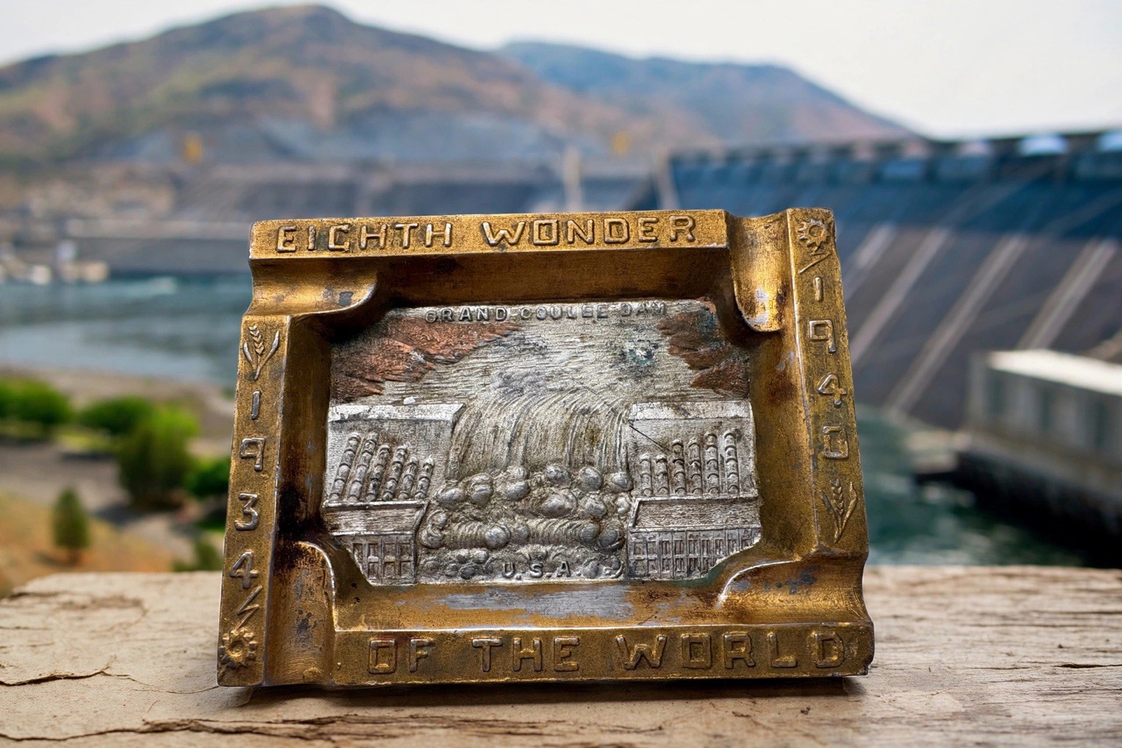 Vtg 1934-1940 Grand Coulee Dam Souvenir Ashtray - Eighth Wonder of the World