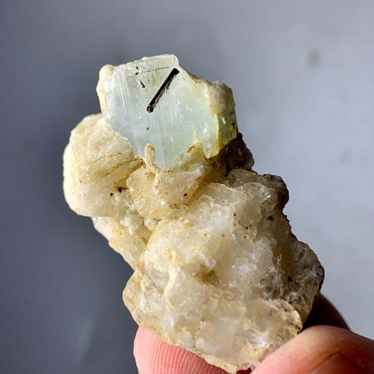 133 CT Terminated Natural Aquamarine Combine with Tourmaline with Quartz @ pak