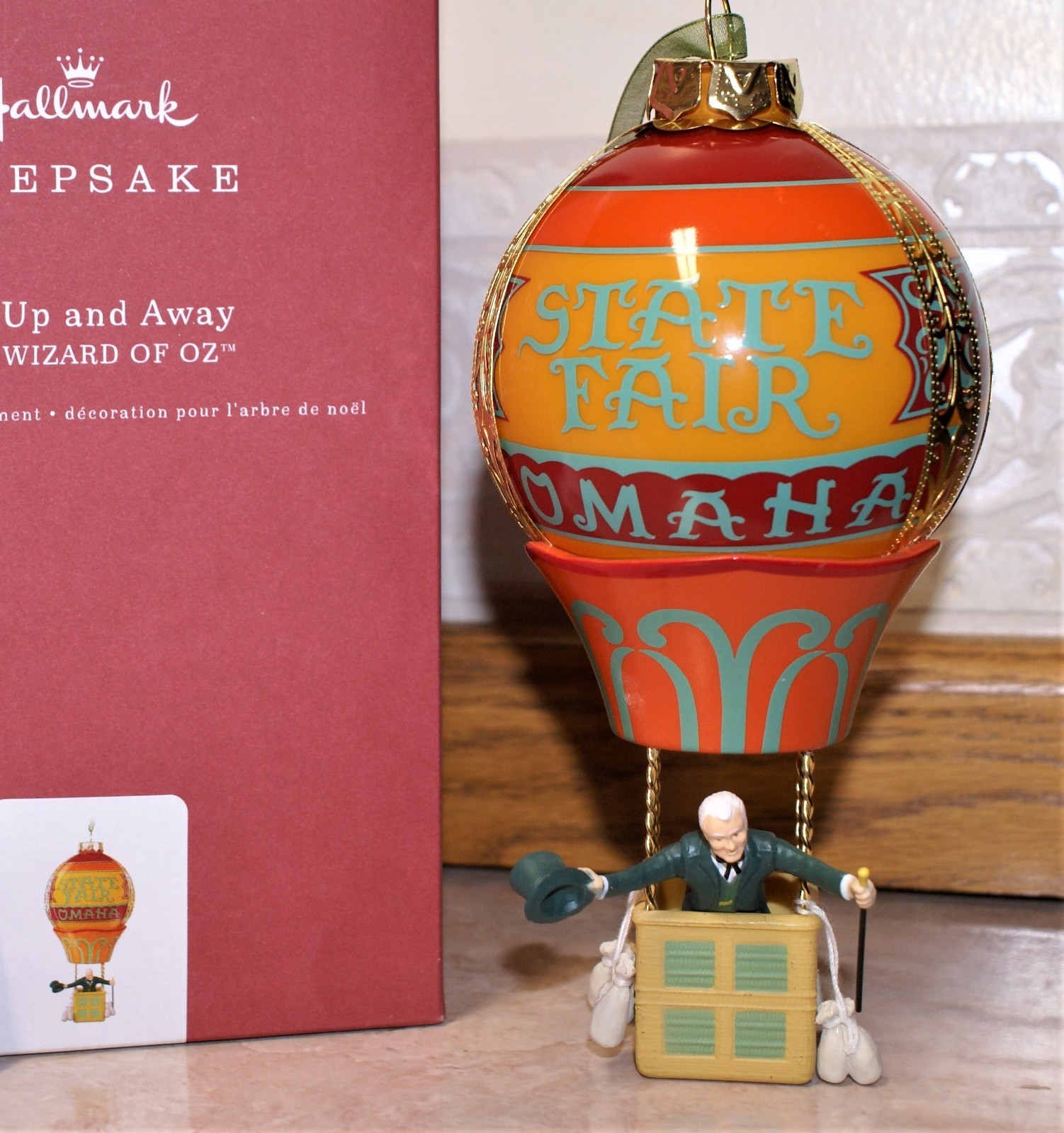 NEW Hallmark Ornament 2019 Wizard of Oz Omaha State Fair Balloon Up Up And Away NEW Hallmark Ornament 2019 Wizard of Oz Omaha State Fair Balloon Up Up And Away