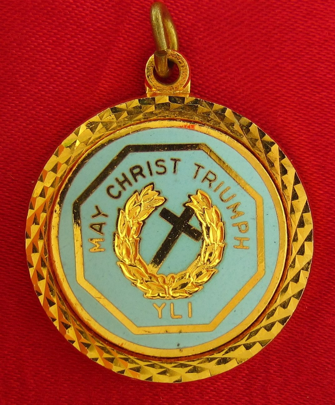 Vintage MAY CHRIST TRIUMPH Medal YLI Grand Institute Burlingame CA 1977 Pendant