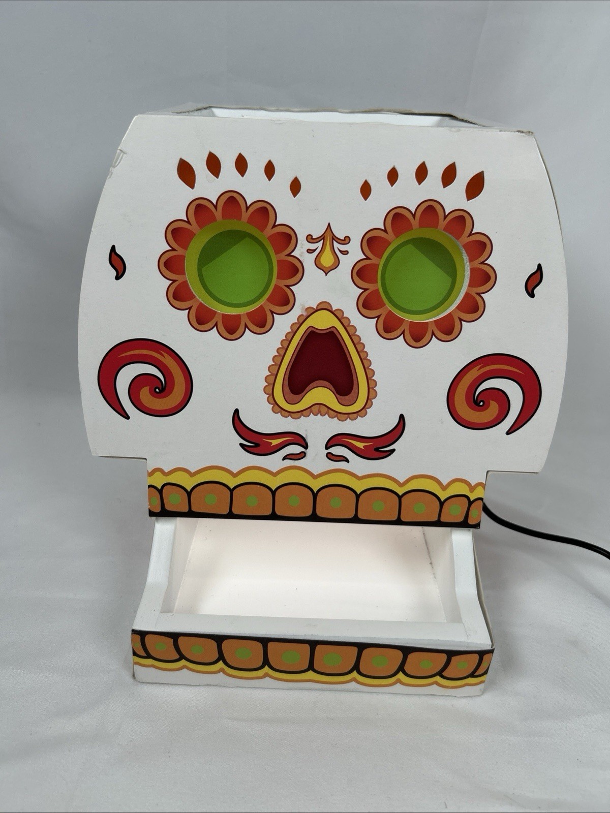 Smirnoff Spicy Tamarind Light Up Display Promo Caddy Skull RARE Illuminated Smirnoff Spicy Tamarind Light Up Display Promo Caddy Skull RARE Illuminated