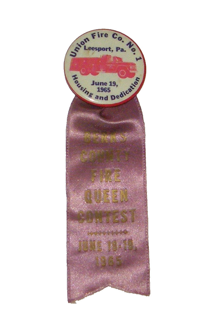Vtg Leesport PA Fire Company Pin Button Ribbon
