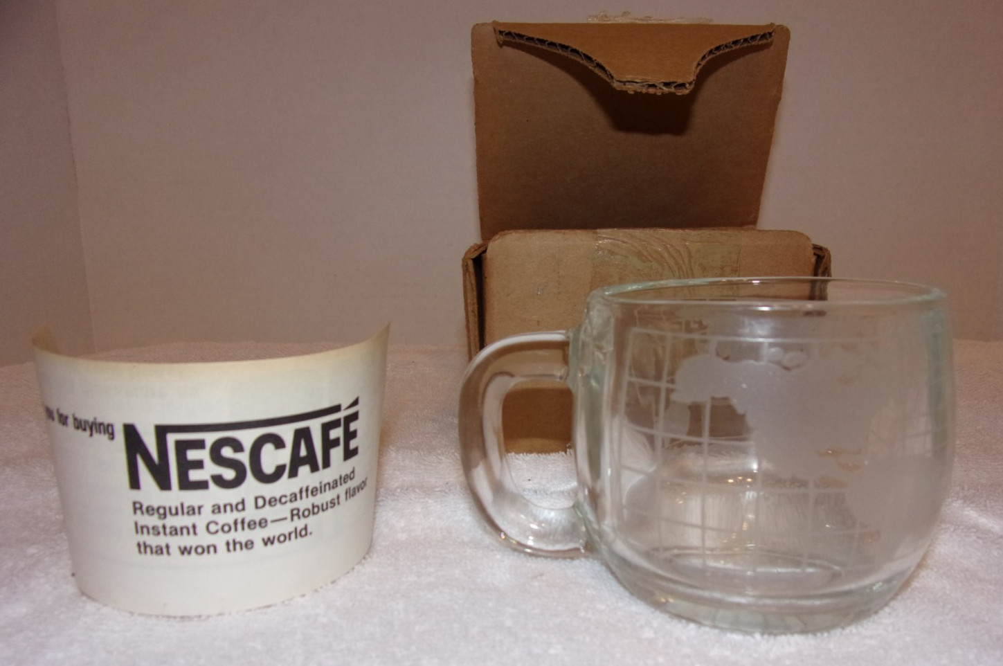 Vintage Nestle Nescafé Mug Globe World Glass Cup Coffee Tea Etched Original Box