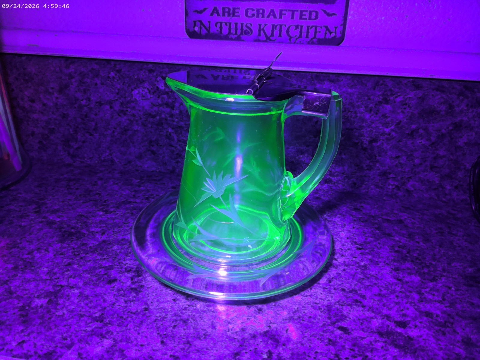 Hazel Atlas Glass Antique Green Uranium Syrup Pitcher / Dispenser Lid Tray Plate Hazel Atlas Glass Antique Green Uranium Syrup Pitcher / Dispenser Lid Tray Plate