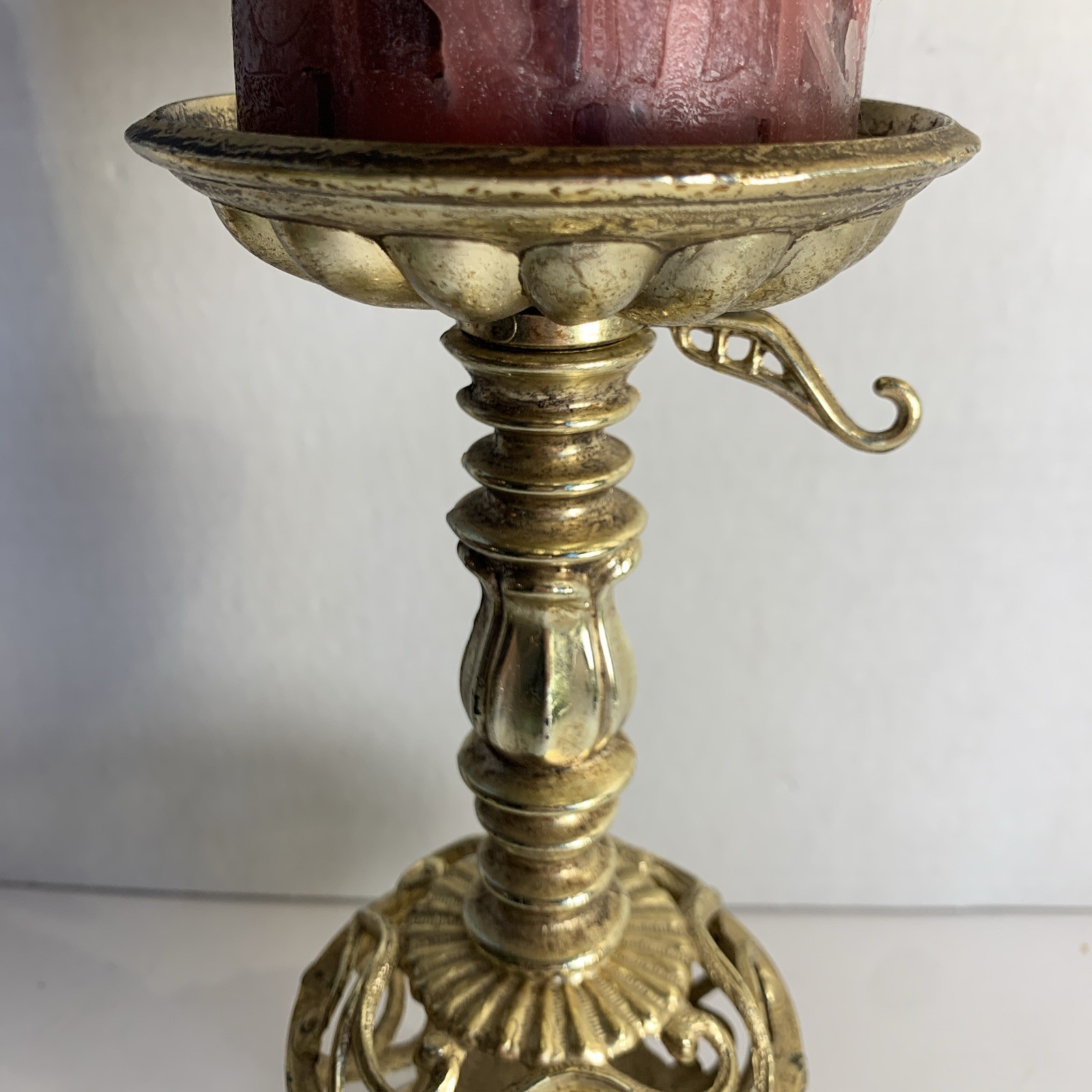 Vtg Hollywood Regency Gold Toned Metal Ornate Pillar Candleholder 9” Opulent Vtg Hollywood Regency Gold Toned Metal Ornate Pillar Candleholder 9” Opulent