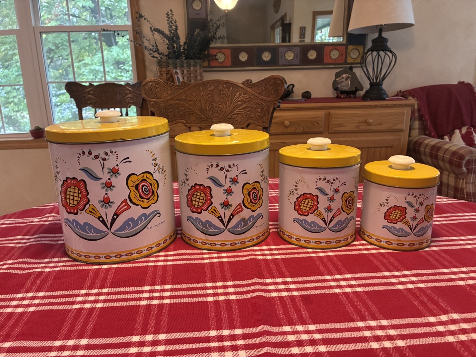 Rare Vintage J L Clark Berggren Swedish Floral 4 Tin Canister Set Nesting Rare Vintage J L Clark Berggren Swedish Floral 4 Tin Canister Set Nesting