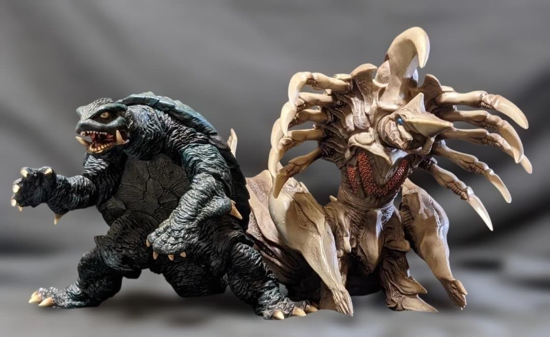 Heisei Gamera 2 Legion Attack (X Plus) Sofubi Figure 2 Piece Set