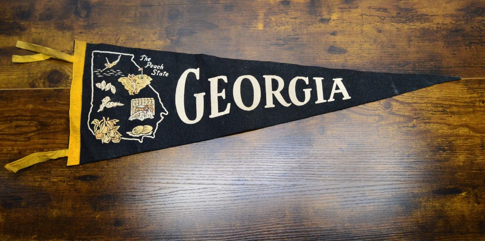 Vintage Georgia State pennant collectible 25.5 inches 