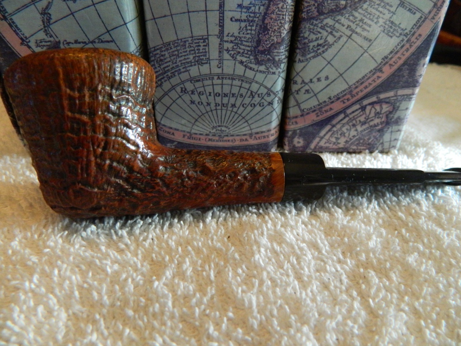 ESTATE PIPE CHARATAN\'S MAKE FREE HAND RELIEF EXTRA LARGE,USED ESTATE PIPE CHARATAN\'S MAKE FREE HAND RELIEF EXTRA LARGE,USED