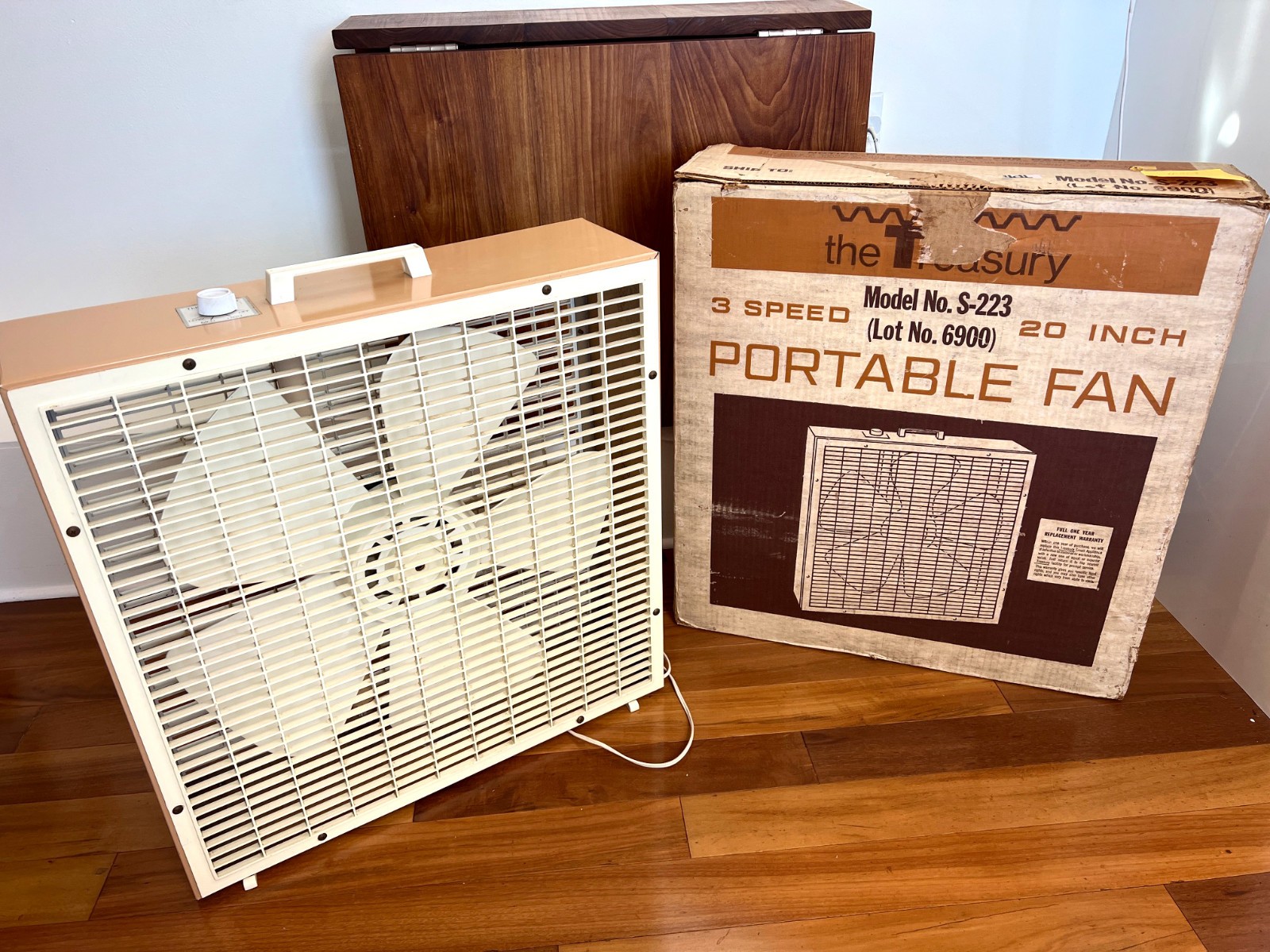 RARE Vintage Lakewood 3-Speed Metal Box Fan Mid Century Modern S-223 Working