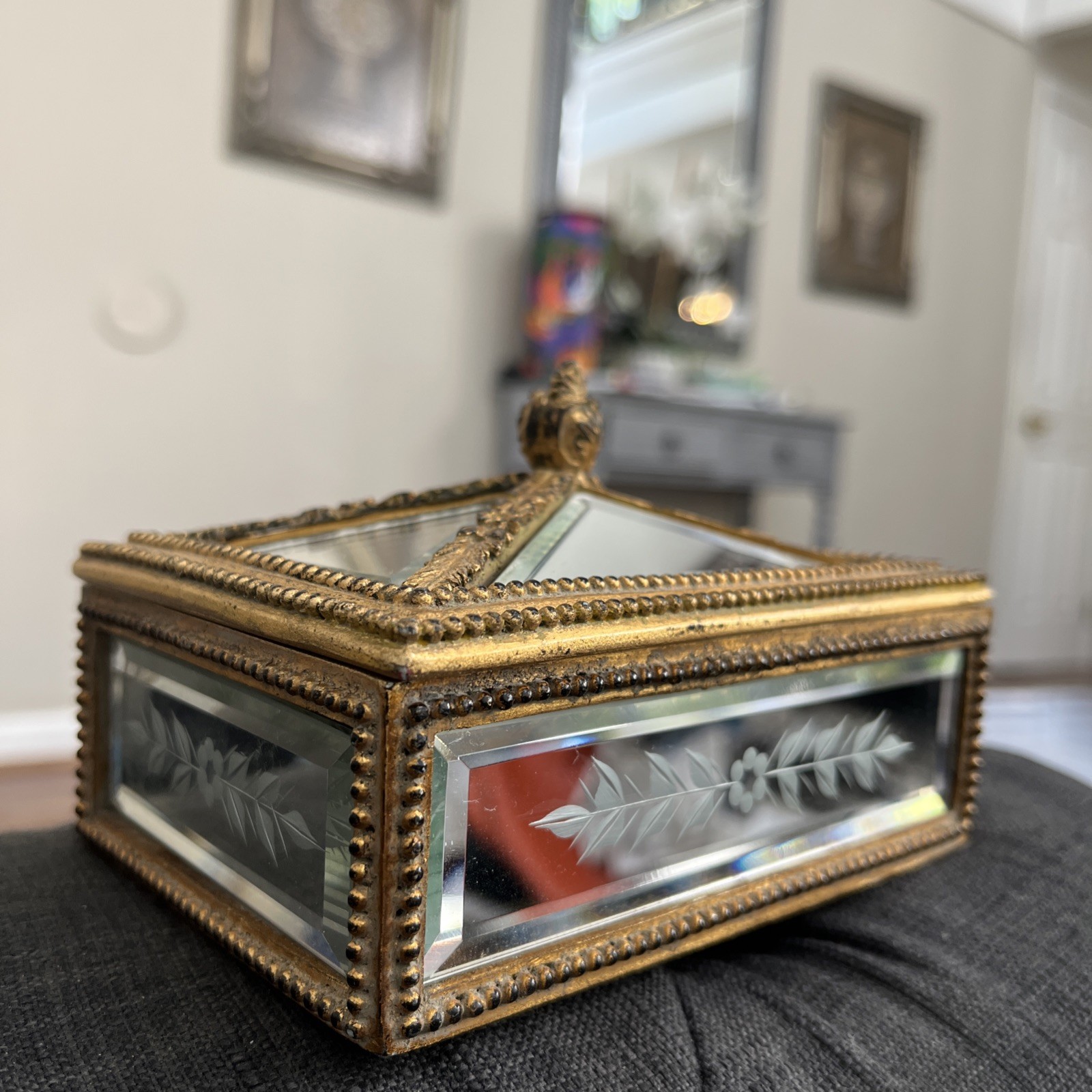 TWO'S COMPANY VTG BEVELED ETCHED MIRROR JEWELRY BOX GLASS GOLD TRINKET CASKET TWO'S COMPANY VTG BEVELED ETCHED MIRROR JEWELRY BOX GLASS GOLD TRINKET CASKET