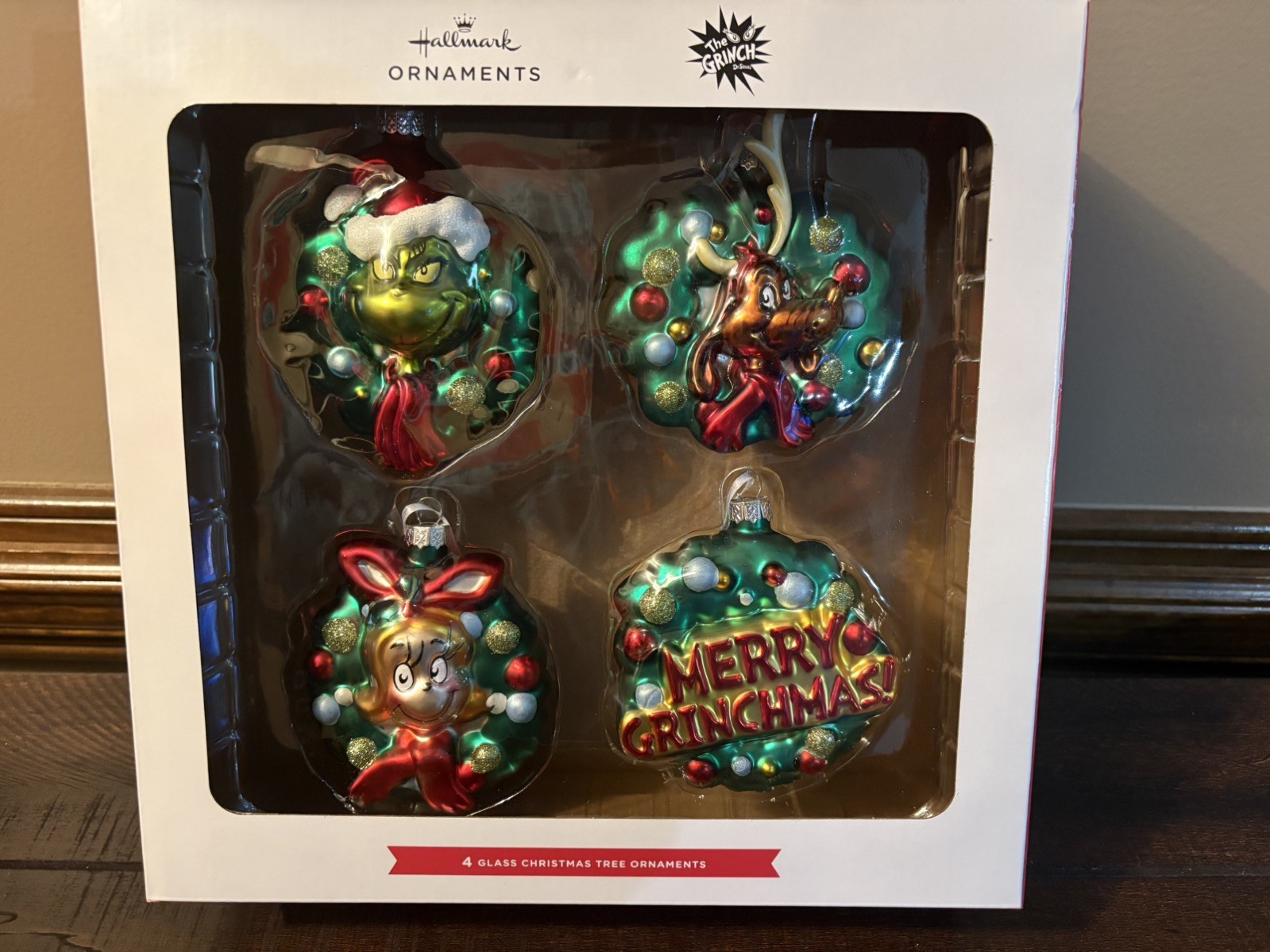 NEW Hallmark Dr. Seuss How the Grinch Stole Christmas Glass Ornaments Set of 4
