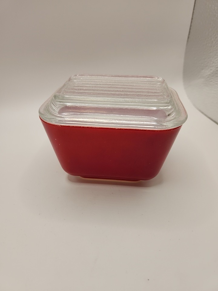 Pyrex Oven Ware 0501  Red Refrigerator Dish Vtg Glass Small Clear Lid USA