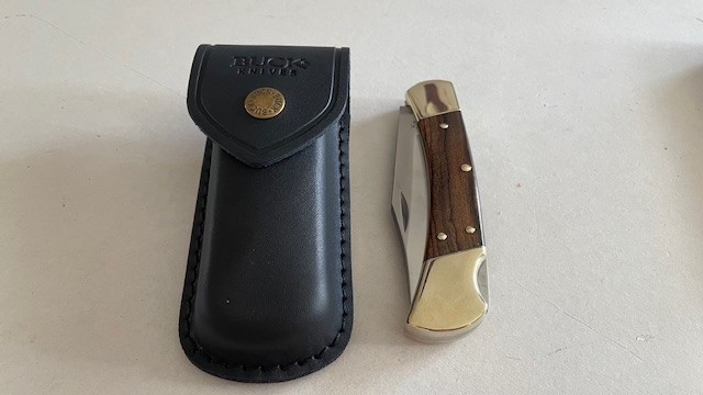 BUCK 110USA Hunting Pocket Knife Lockback Ebony Wood Handle W/Leather Sheath--- BUCK 110USA Hunting Pocket Knife Lockback Ebony Wood Handle W/Leather Sheath---