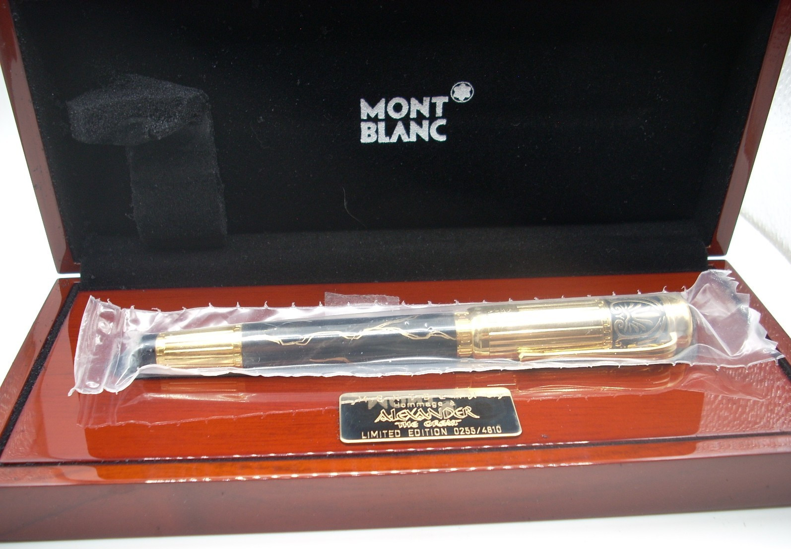 MONTBLANC ALEXANDER THE GREAT FOUNTAIN PEN - SEALED MONTBLANC ALEXANDER THE GREAT FOUNTAIN PEN - SEALED