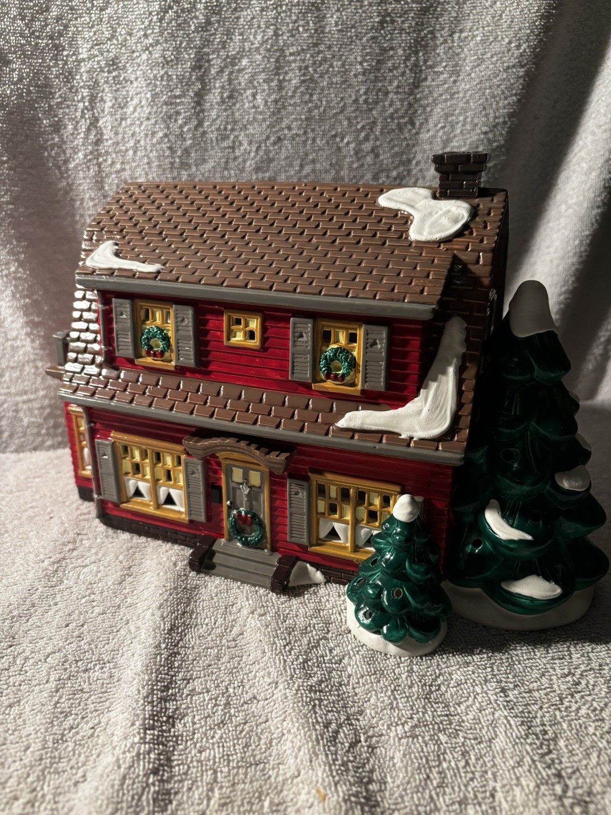 Dept 56 Snow Village Dutch Colonial 54856 1995 **Never Been Displayed **