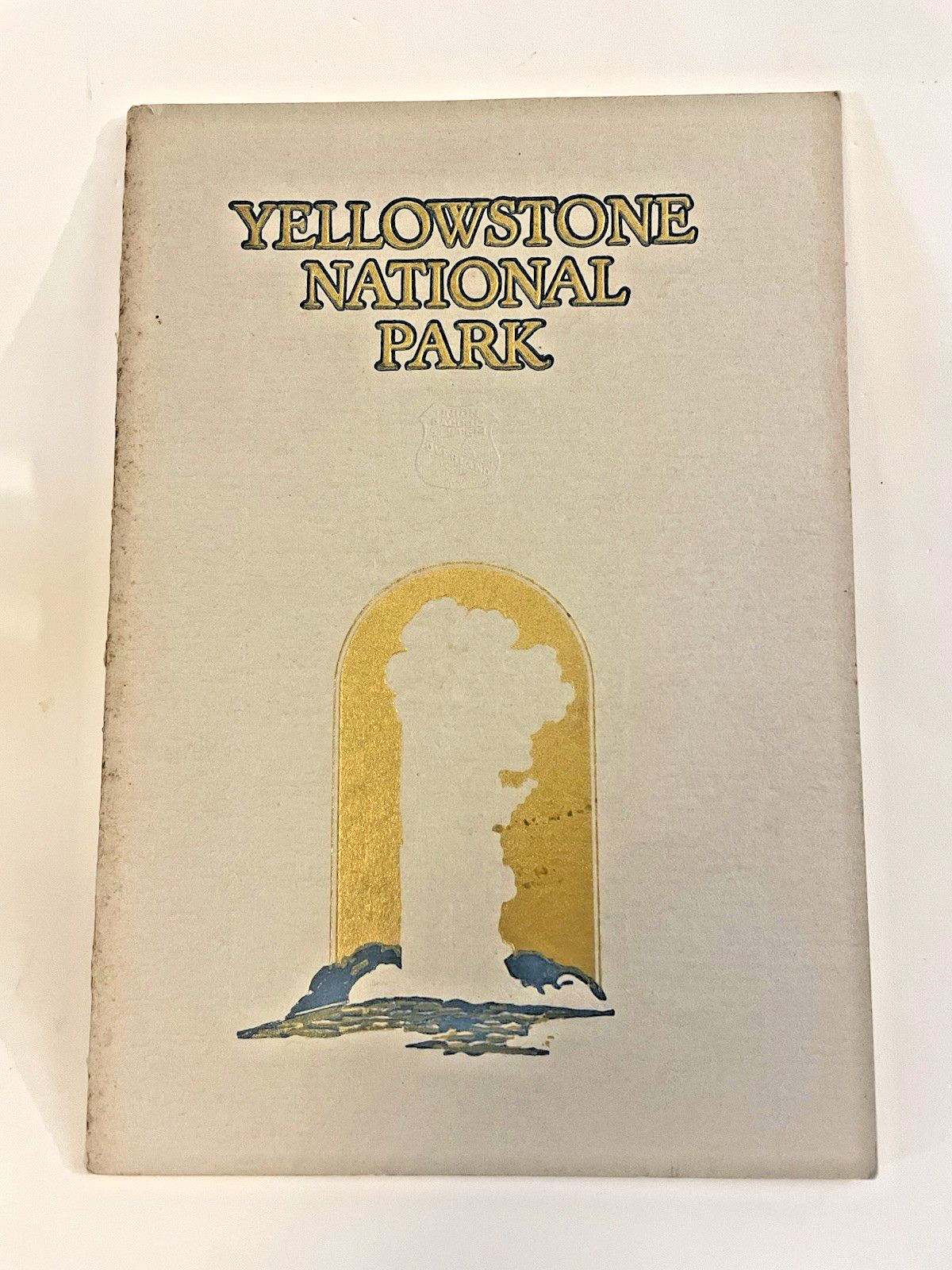 1926 Yellowstone National Park Picture Book Geyserland Union Pacific Railroad 🌺