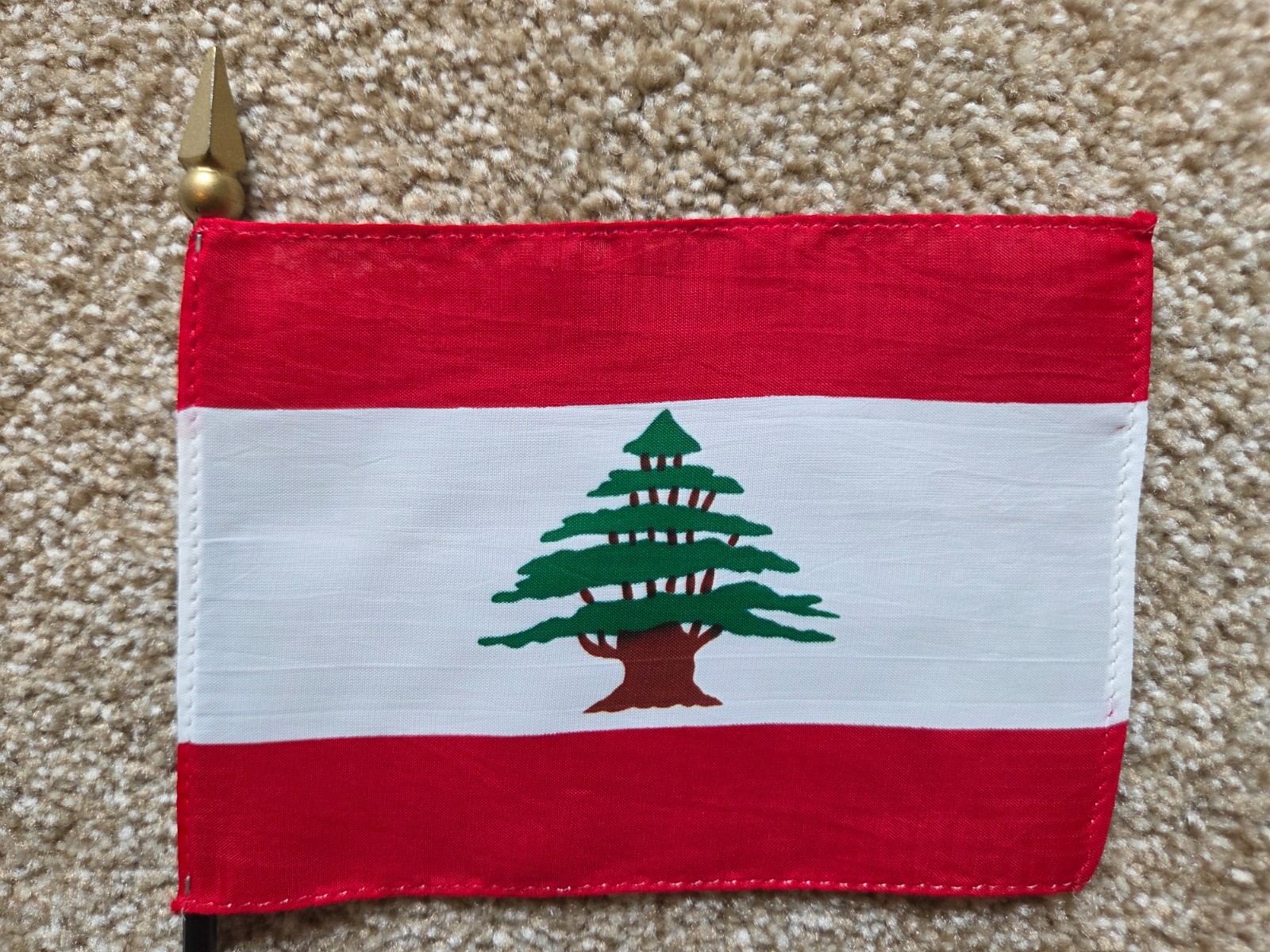 LEBANON FORMER FLAG 1943-1982 NEW OLD STOCK ORIGINAL VINTAGE FLAG BROWN TRUNK