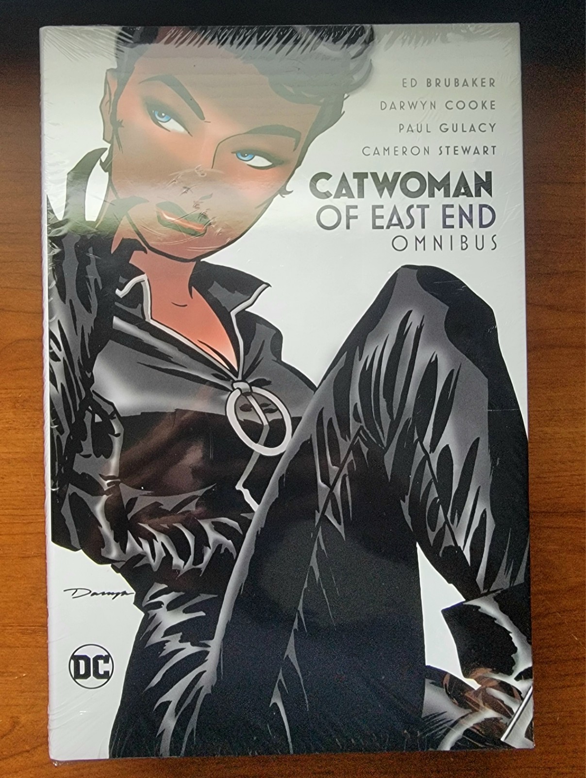 Catwoman of East End Omnibus by Ed Brubaker DC Comics HC