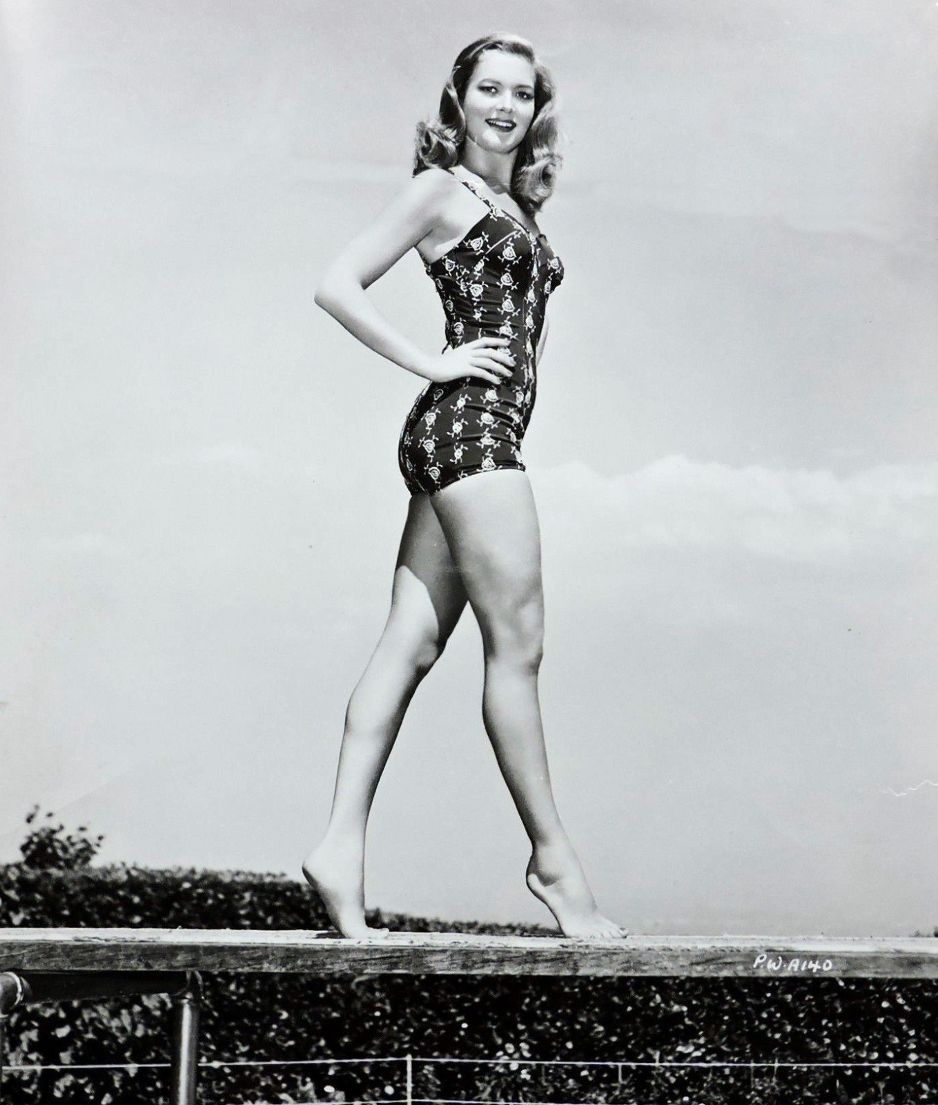 BEAUTIFUL PATRICE WYMORE 8X10 PHOTO