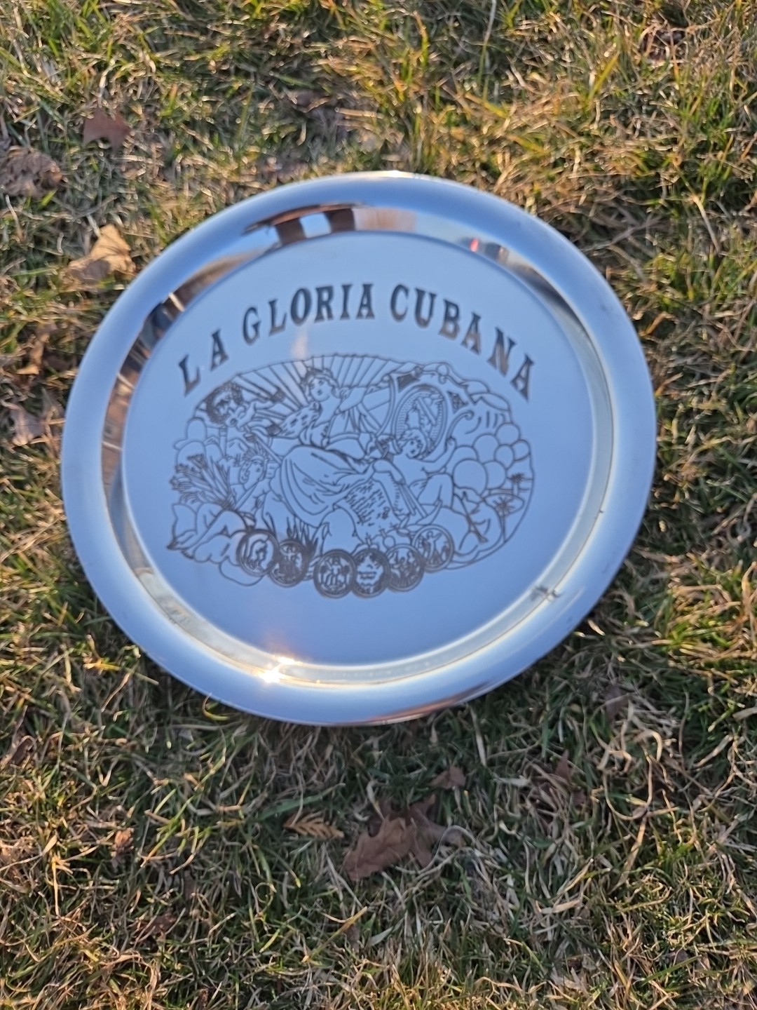 La Gloria Wall Hanging Stainless Steel NEW IN BOX La Gloria Wall Hanging Stainless Steel NEW IN BOX